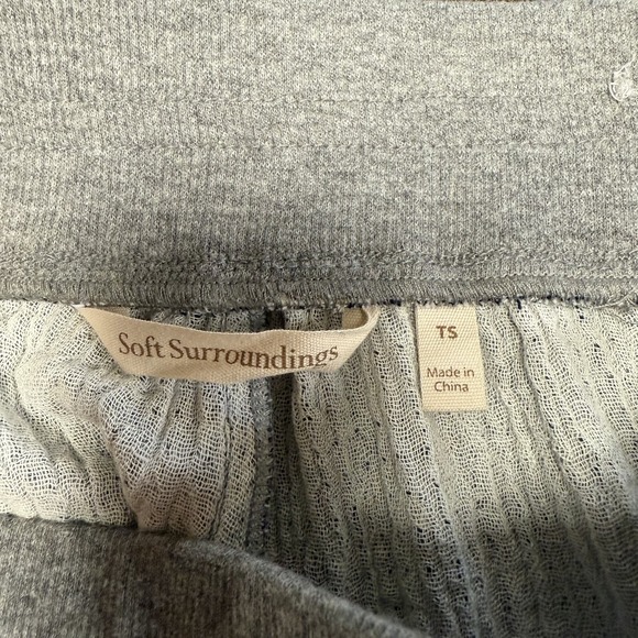 Soft Surroundings Women TS Gray‎ Embroidered Gauze Linen Blend Pants Boho Beach - Picture 5 of 12